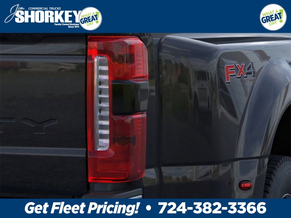 2026 Ford F-450SD Lariat DRW 4x4 / 6.7L Diesel / 8' Bed