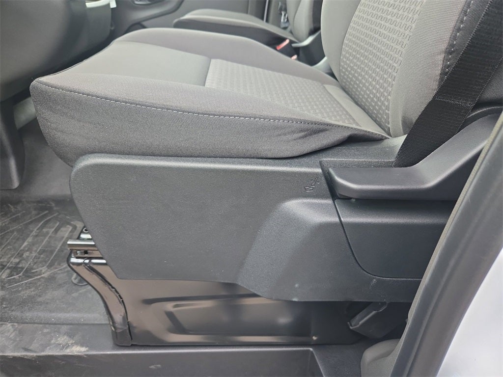 2026 Ford Transit-250 Base / 3.5L V6 / 148" WB MR