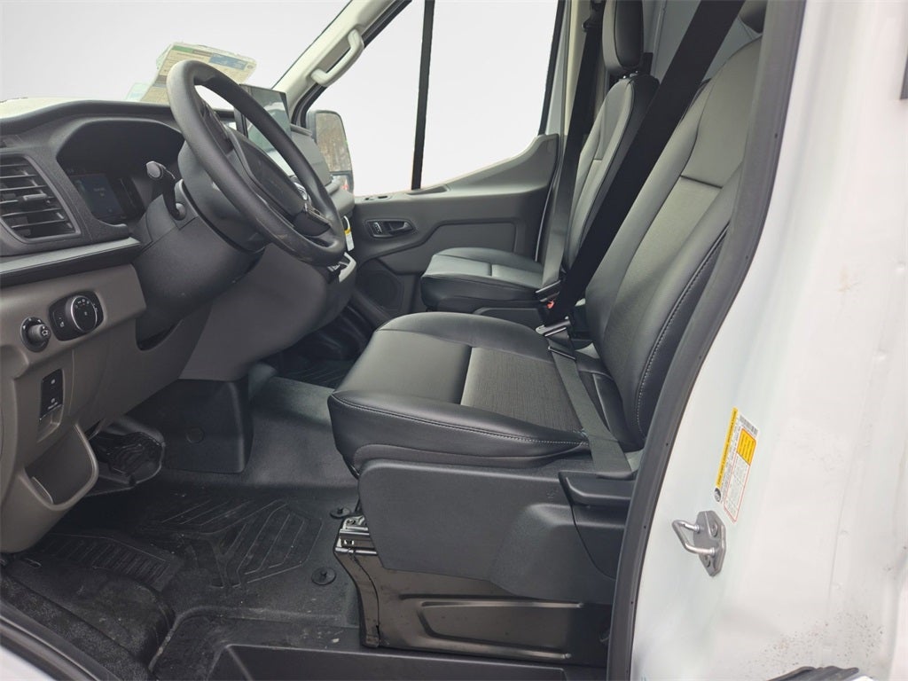 2026 Ford Transit-250 Base AWD / 3.5L V6 / 148" WB MR
