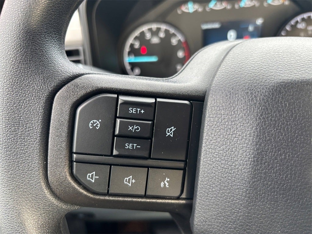 2026 Ford F-250SD XL 4x4 / 6.8L V8 / 8' Bed