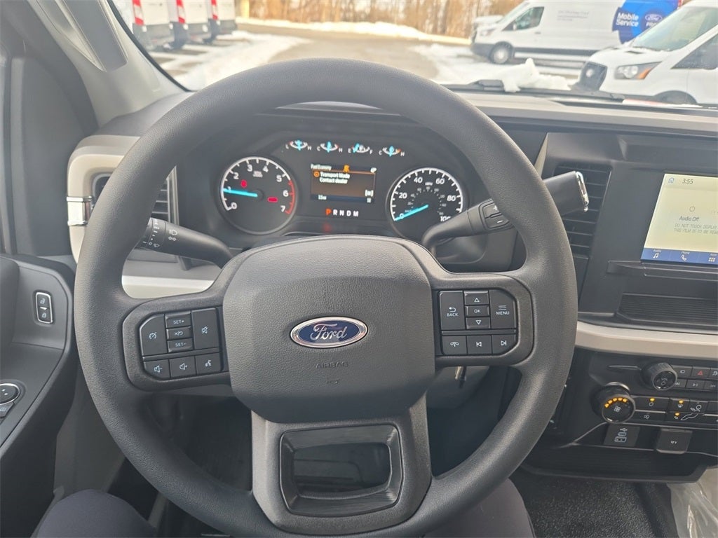 2026 Ford F-350SD XL 4x4 / 6.8L V8 / 8' Bed