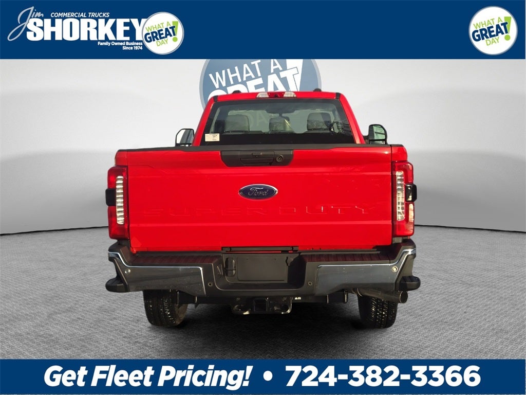 2026 Ford F-350SD XL 4x4 / 6.8L V8 / 8' Bed