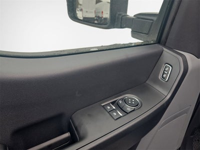 2026 Ford F-350SD XL 4x4 / 6.8L V8 / 8' Bed