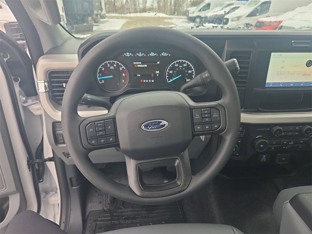 2026 Ford F-350SD XL 4x4 / 6.8L V8 / 8' Bed