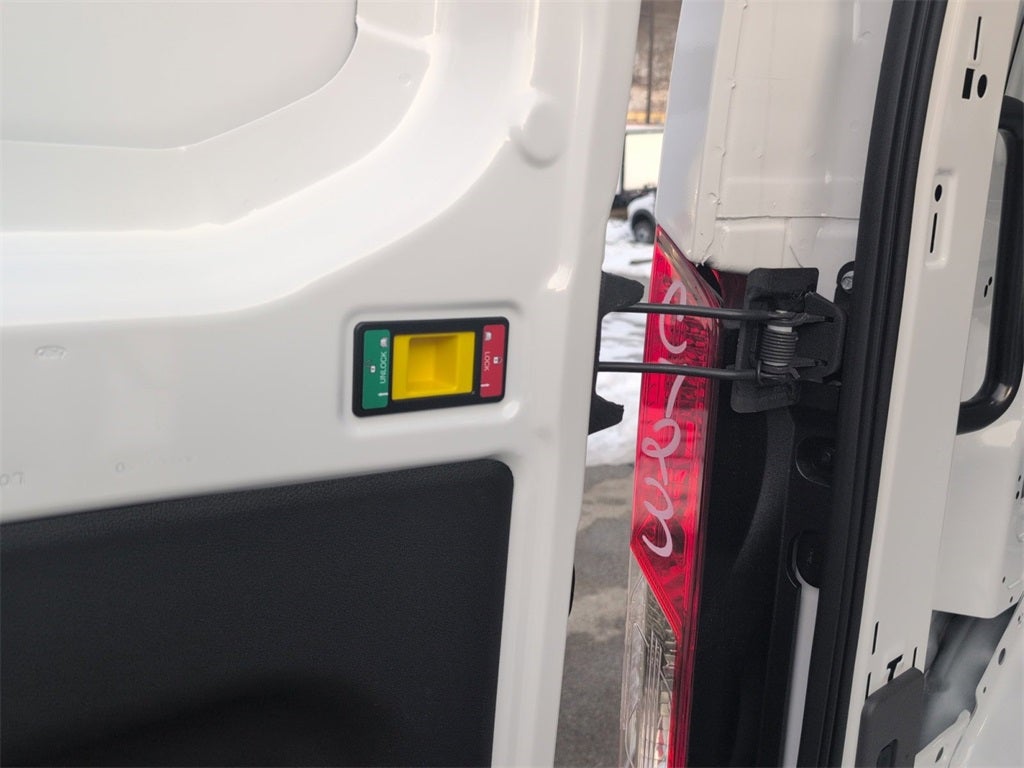 2026 Ford Transit-150 Base / 3.5L V6 / 130" WB LR