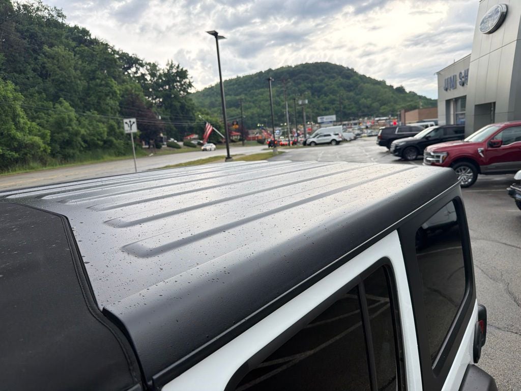 2022 Jeep Wrangler Unlimited Willys