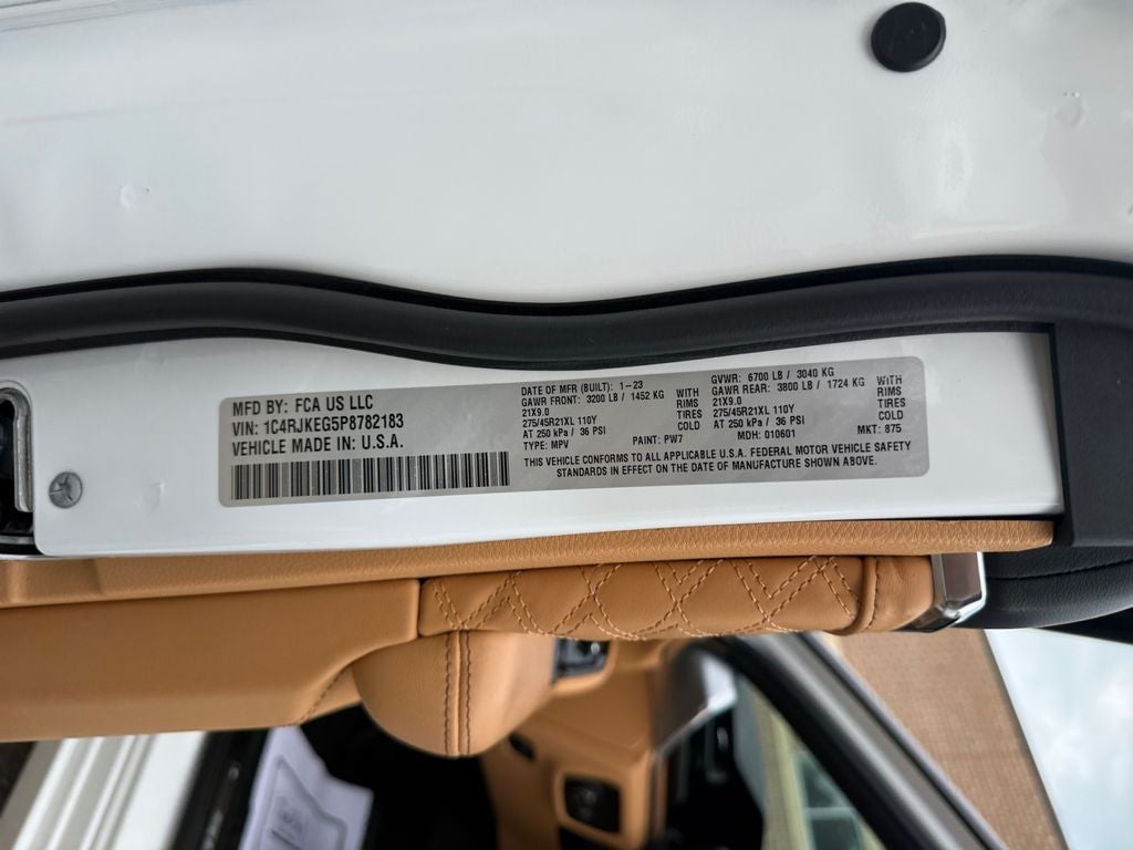 2023 Jeep Grand Cherokee L Summit