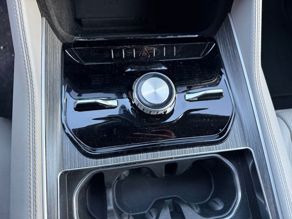 2024 Jeep Wagoneer L Series III