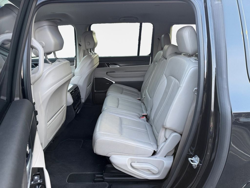 2024 Jeep Wagoneer L Series III