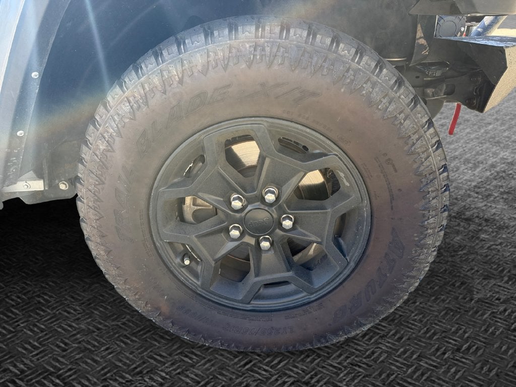 2021 Jeep Gladiator Willys