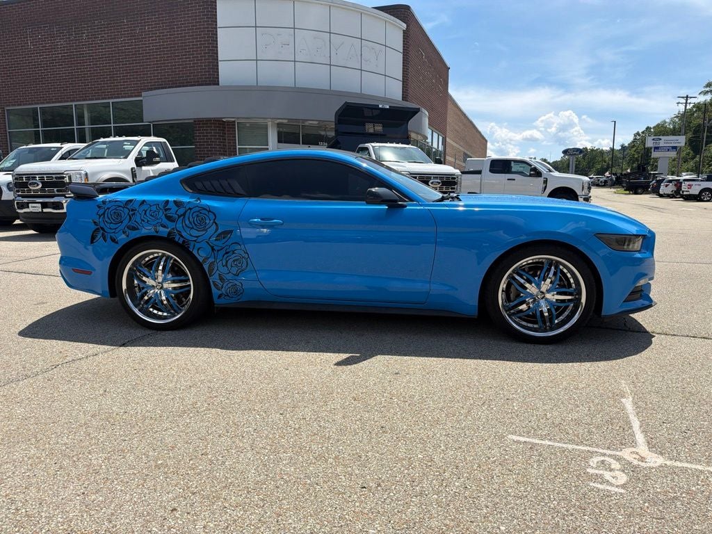 2017 Ford Mustang V6