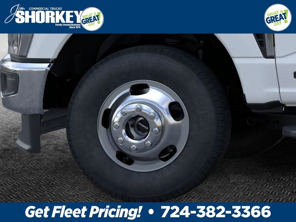 2026 Ford F-350SD XL DRW 4x4 / 6.7L Diesel / 60" CA Chassis