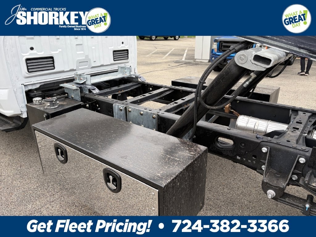 2026 Ford F-600SD XL DRW 4x4 / 7.3L V8 / 20' Steel Rollback