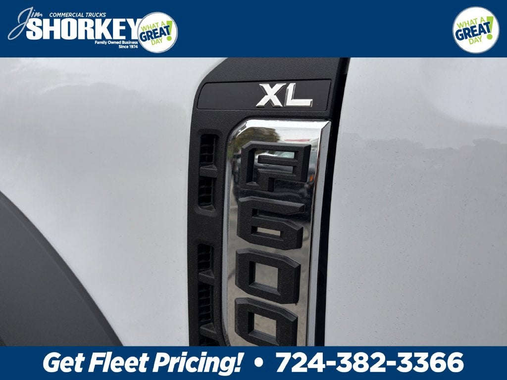 2026 Ford F-600SD XL DRW 4x4 / 7.3L V8 / 20' Steel Rollback