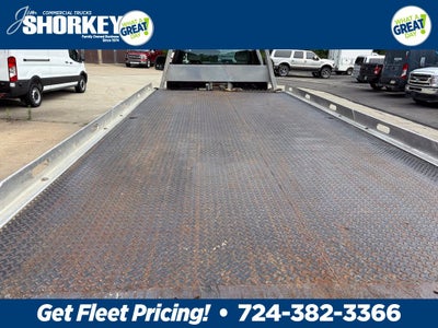 2022 Ford F-600SD XL DRW 4x4 / 7.3L V8 / 20' Steel Rollback