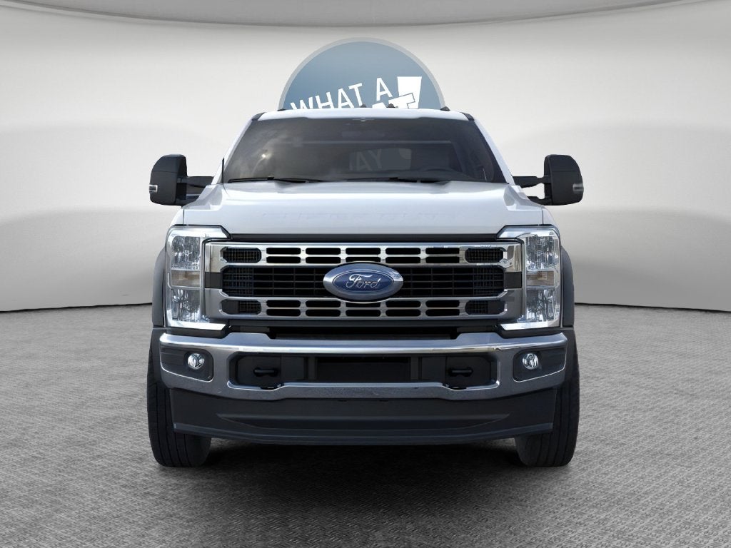 2026 Ford F-600SD XL DRW 4x4 / 7.3L V8 / 60" CA Chassis