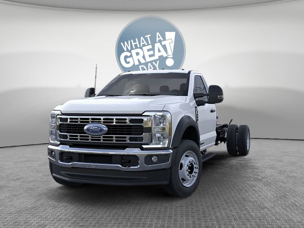 2026 Ford F-600SD XL DRW 4x4 / 6.7L Diesel / 120" CA Chassis