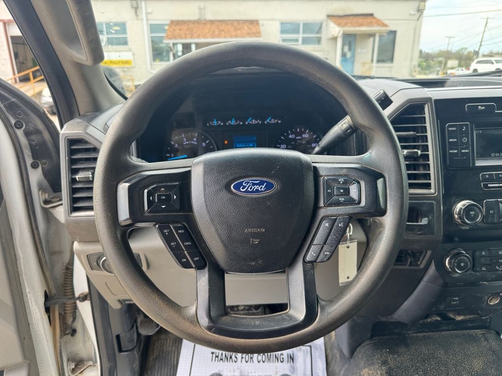 2019 Ford F-350SD XL DRW / 6.2L V8 / 9' Steel Dump