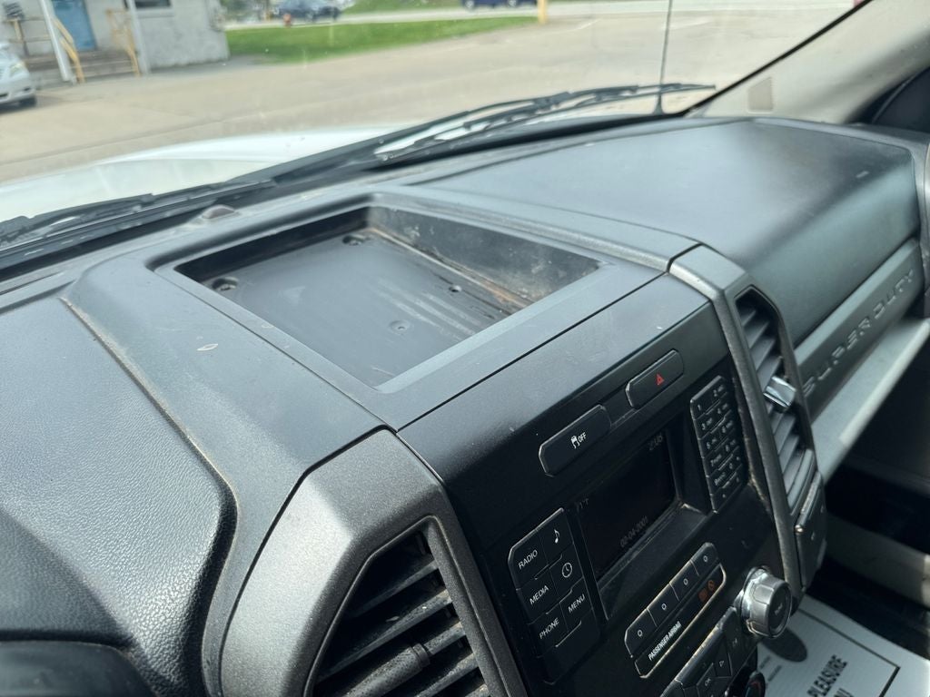 2019 Ford F-350SD XL DRW / 6.2L V8 / 9' Steel Dump