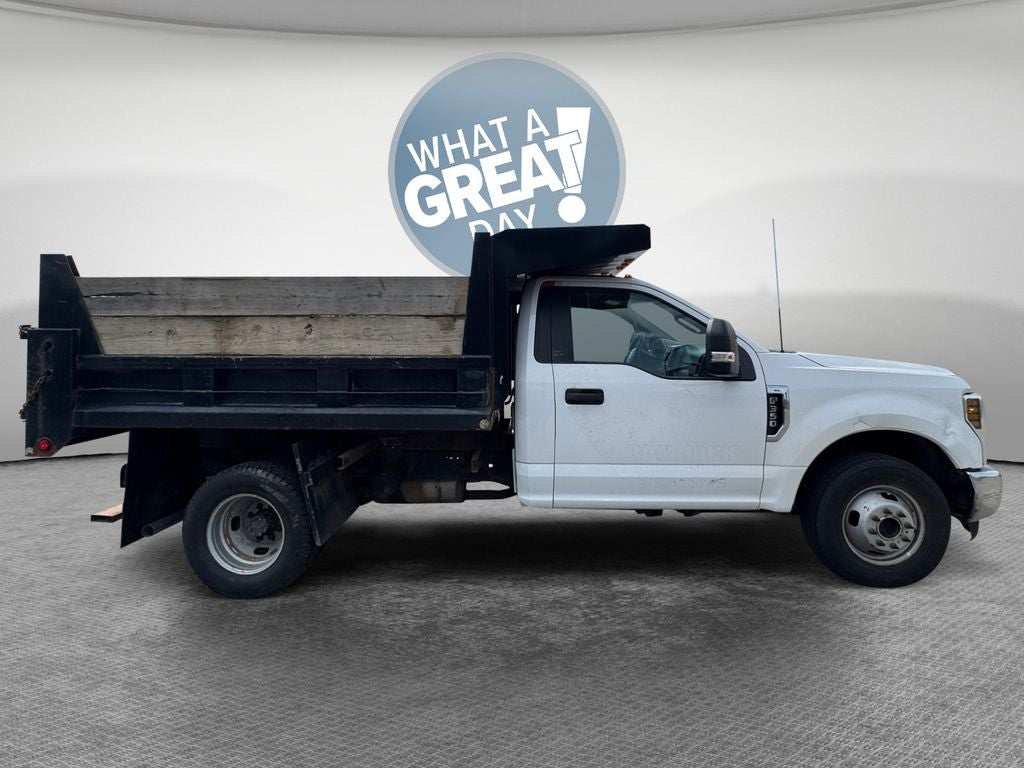 2019 Ford F-350SD XL DRW / 6.2L V8 / 9' Steel Dump