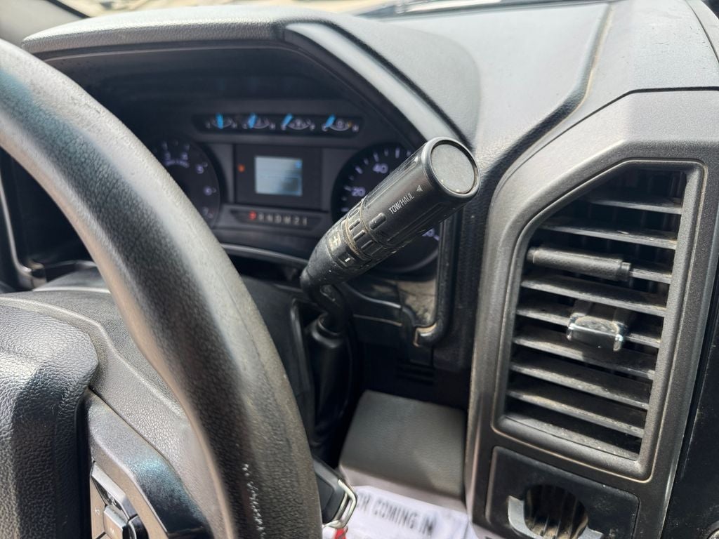 2019 Ford F-350SD XL DRW / 6.2L V8 / 9' Steel Dump