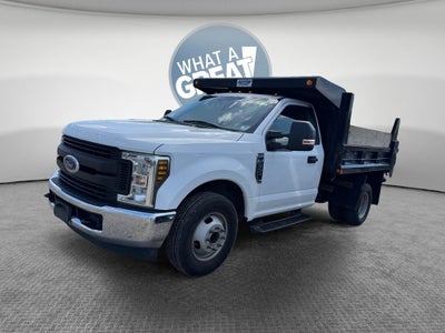 2019 Ford F-350SD XL DRW / 6.2L V8 / 9' Steel Dump