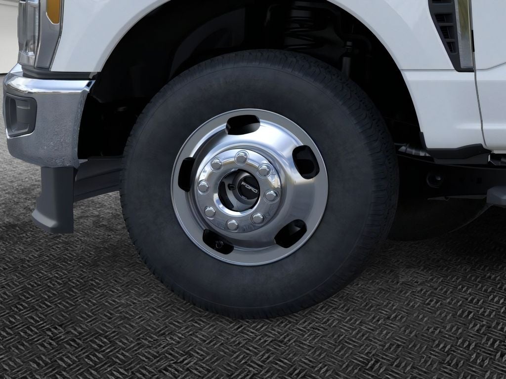 2026 Ford F-350SD XL DRW 4x4 / 7.3L V8 / 9'3" Dropside Dump