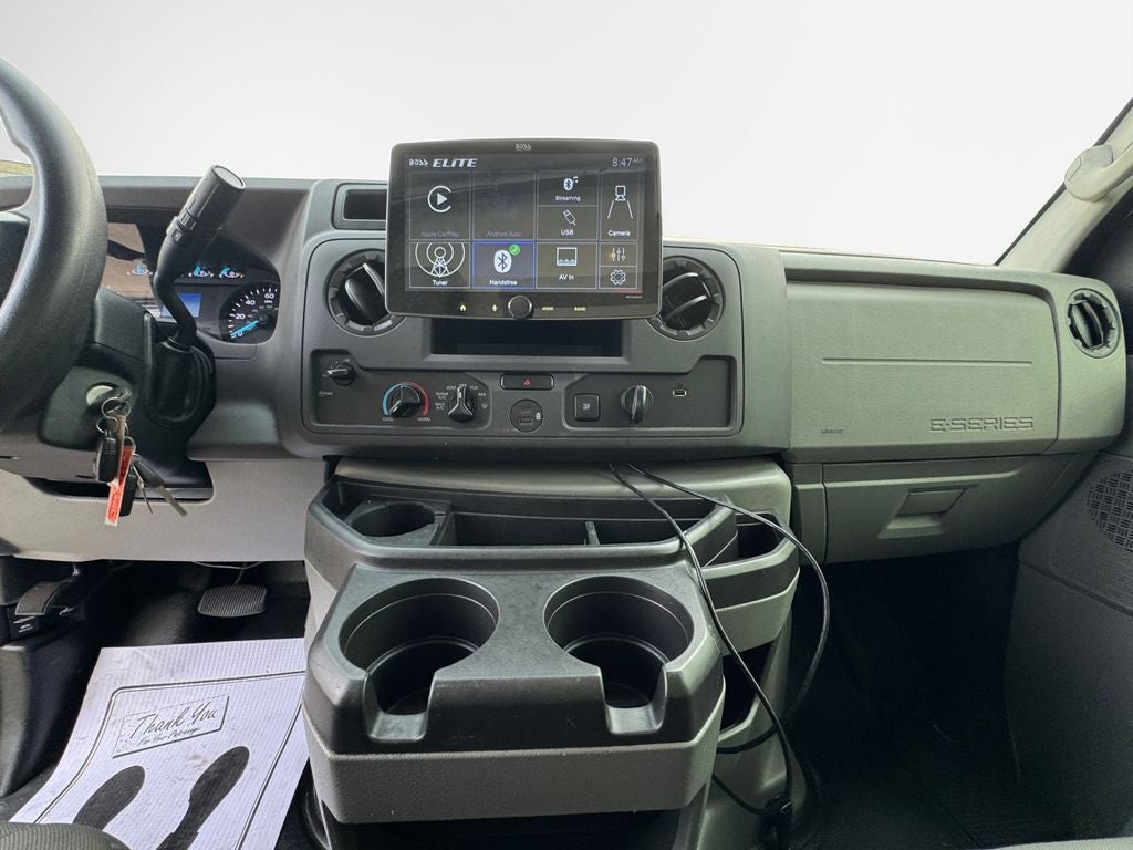 2022 Ford E-350SD Base Cutaway