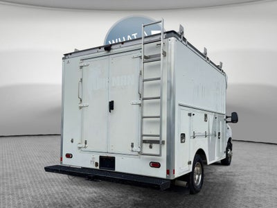 2022 Ford E-350SD Base Cutaway