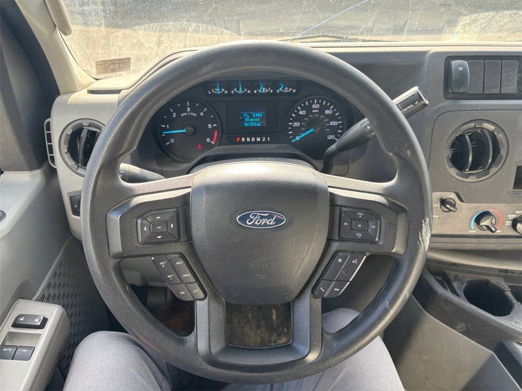 2024 Ford E-350SD Base Cutaway DRW / 7.3L V8 / 16' Box w/Ramp