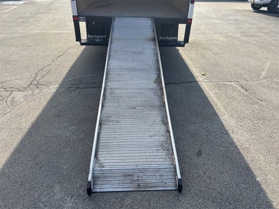 2024 Ford E-350SD Base Cutaway DRW / 7.3L V8 / 16' Box w/Ramp