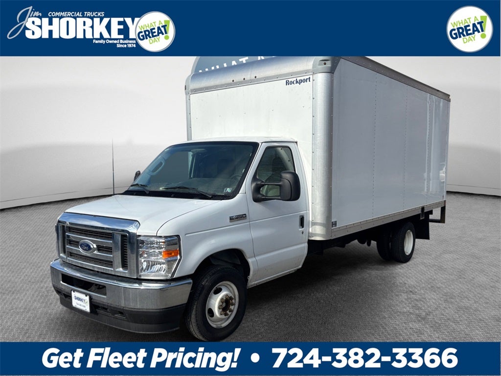 2024 Ford E-350SD Base Cutaway DRW / 7.3L V8 / 16' Box w/Ramp
