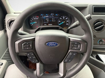 2027 Ford E-450SD Base DRW / 7.3L V8 / 16' Box w/Ramp