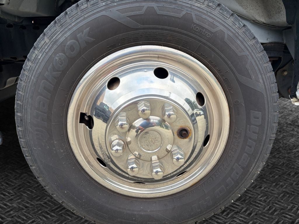 2022 Ford E-450SD Base DRW / 7.3L V8 / 17' Box