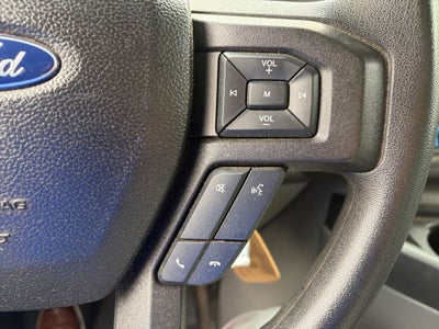 2022 Ford E-450SD Base DRW / 7.3L V8 / 17' Box