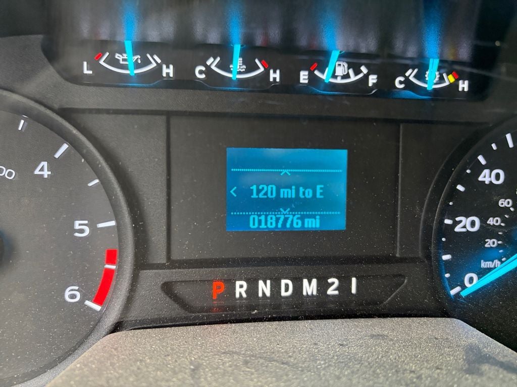 2022 Ford E-450SD Base DRW / 7.3L V8 / 17' Box