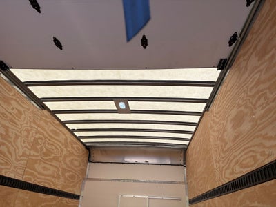 2027 Ford E-450SD Base DRW / 7.3L V8 / 16' Box w/Liftgate