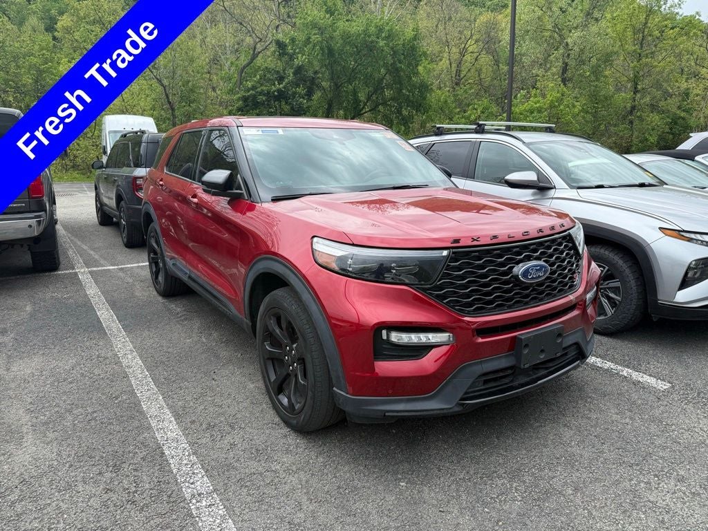 2022 Ford Explorer ST 4WD's photo