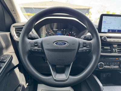 2022 Ford Escape Hybrid SE