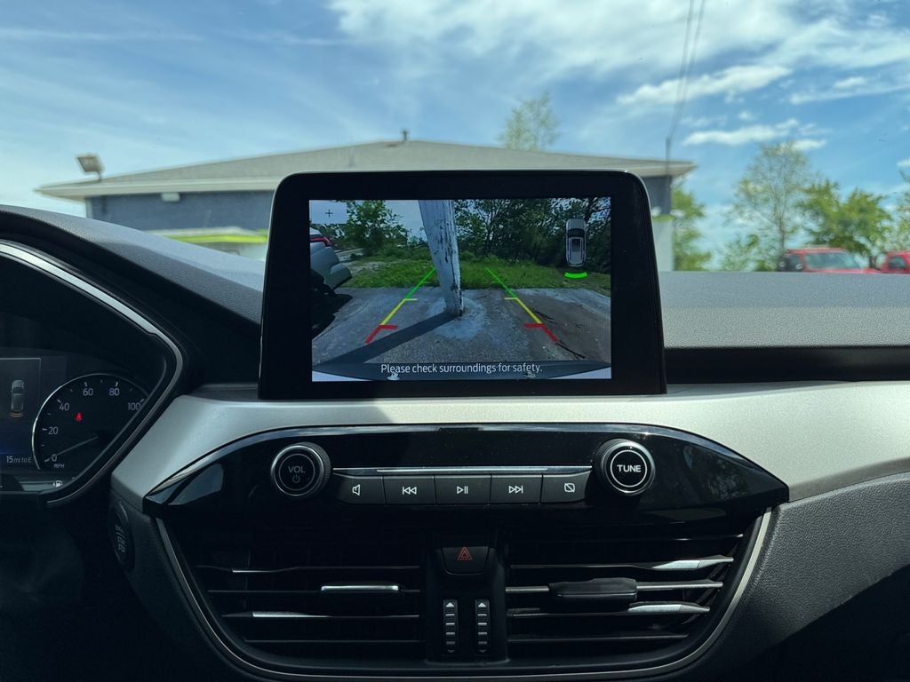 2022 Ford Escape Hybrid SE