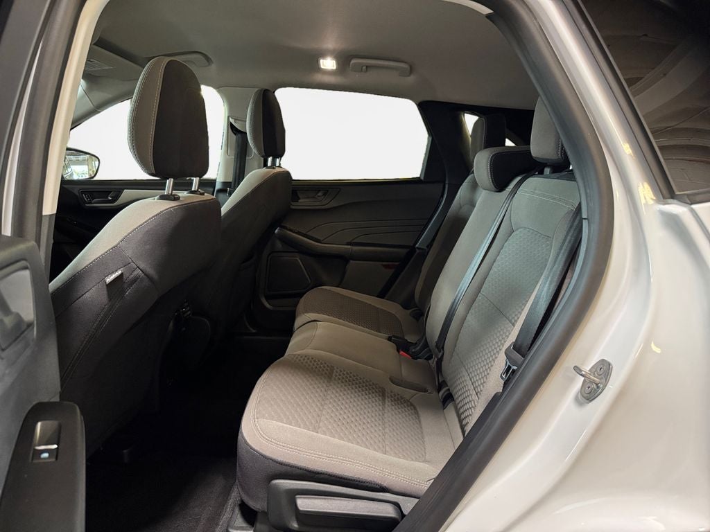 2022 Ford Escape Hybrid SE