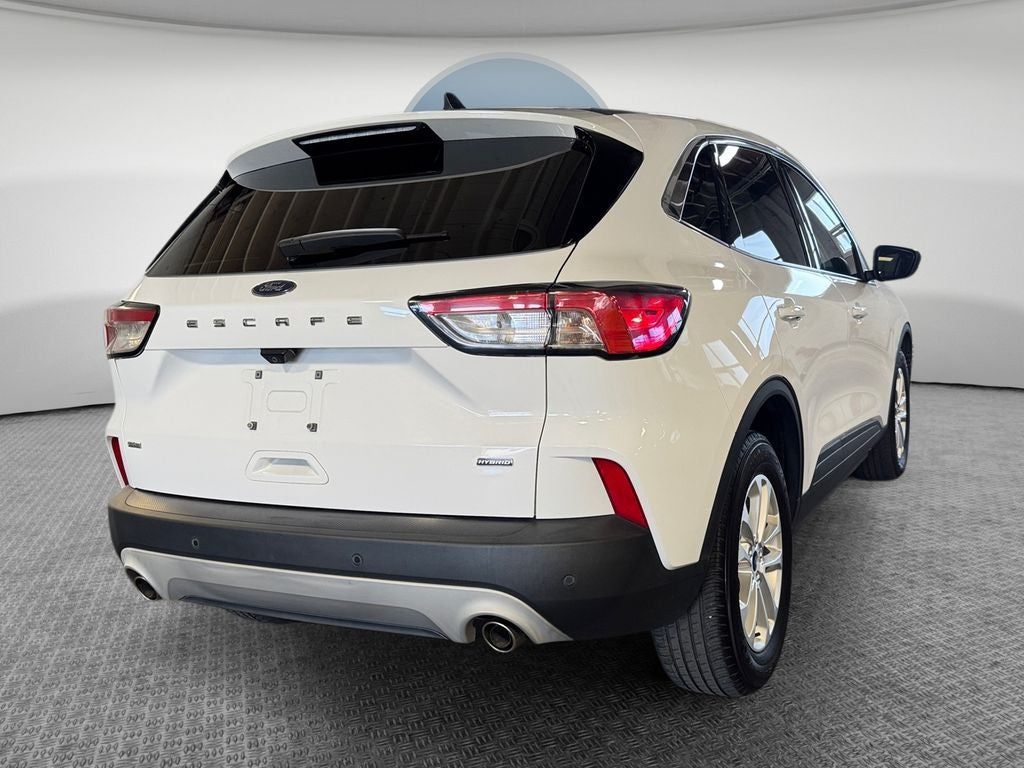 2022 Ford Escape Hybrid SE