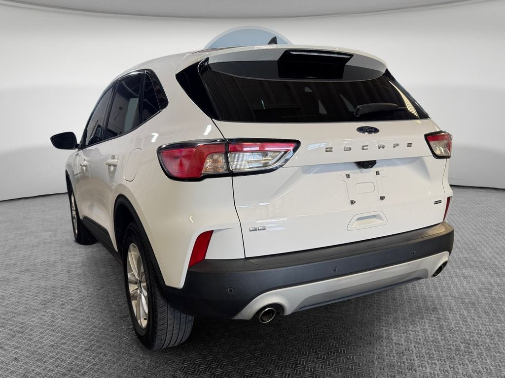 2022 Ford Escape Hybrid SE
