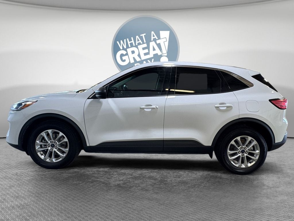 2022 Ford Escape Hybrid SE