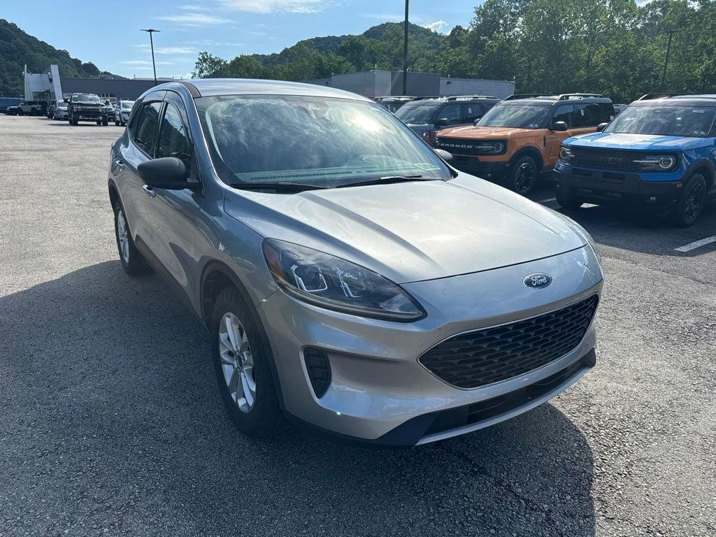 2022 Ford Escape Hybrid SE