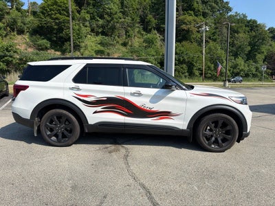 2022 Ford Explorer ST-Line