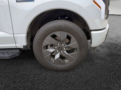 2024 Ford F-150 Lightning Flash