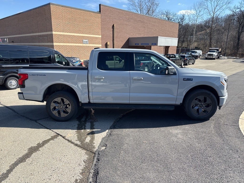 2024 Ford F-150 Lightning Flash