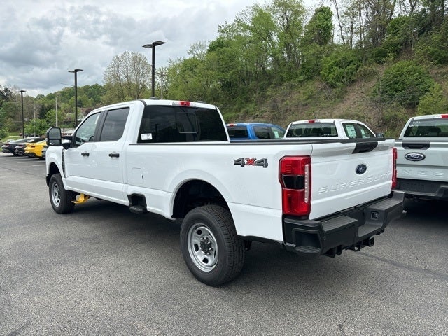 2024 Ford F-350SD XLT 4x4 / 6.8L V8 / 8' Bed