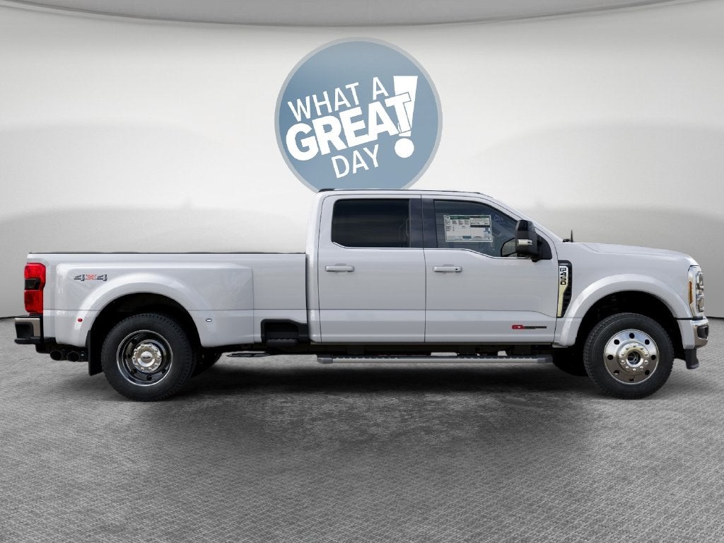 2027 Ford F-450SD Lariat DRW